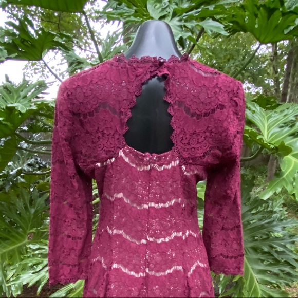 TRIXXI Clothing Company Burgundy Wine Lace Dress. 3/4 sleeves , Juniors Large - Picture 5 of 8